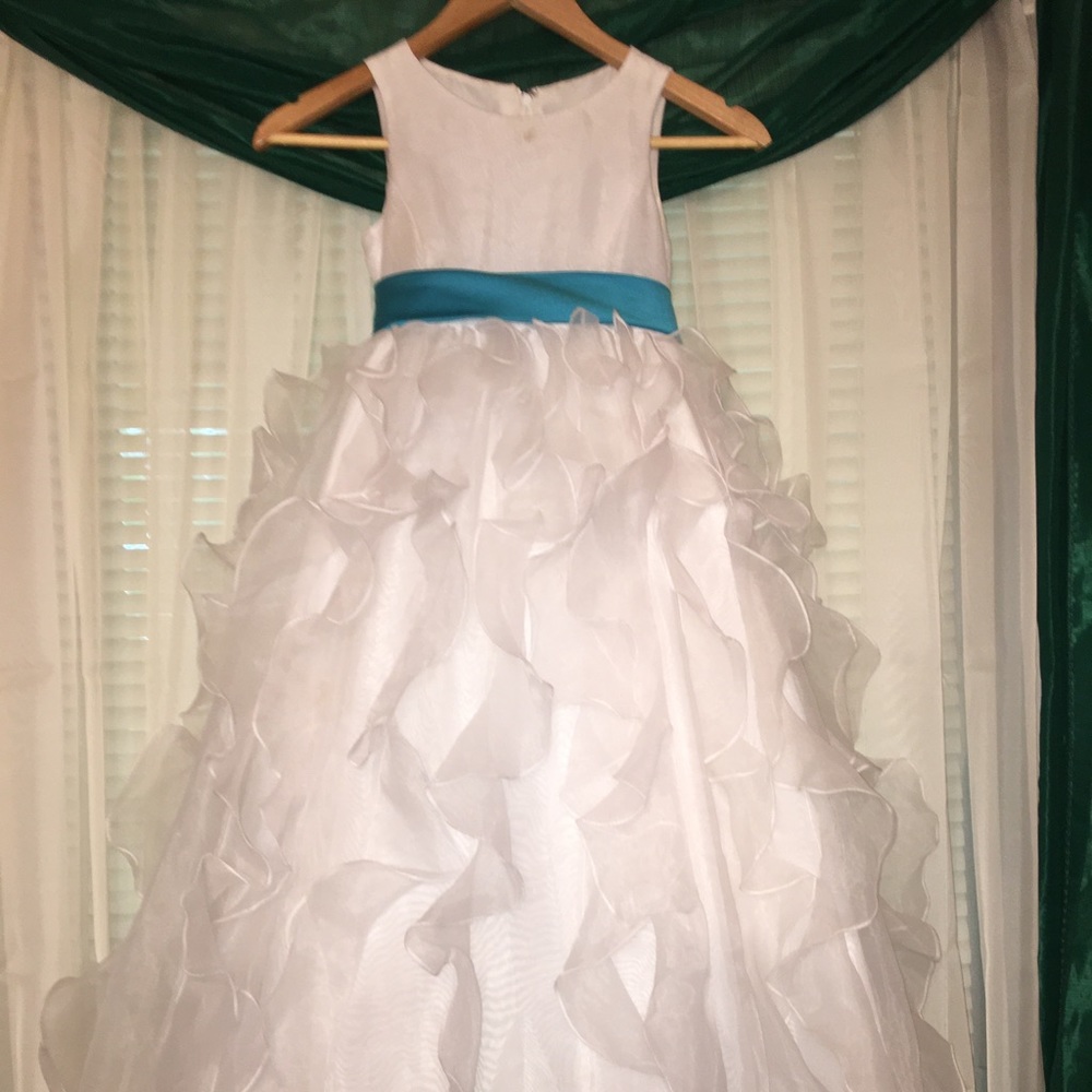 White flower girl dress